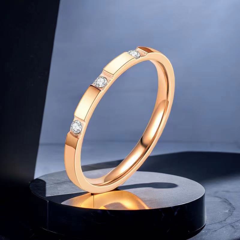 Titanium Steel Simple Bracelet Design Niche Advanced Insi Light Luxury Non-fading Diamond-studded Ring