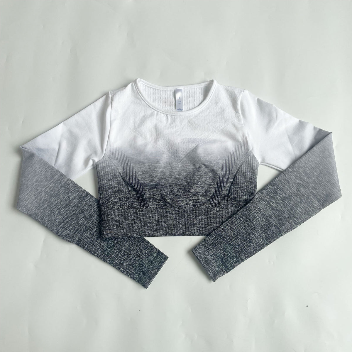 Seamless Feature Enhancing Gradient Leggings Top and Bra